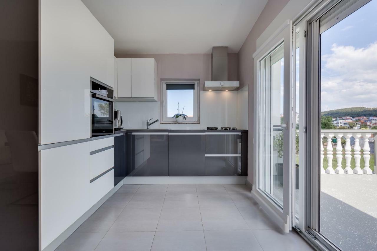 Modern And Spacious Apartment Bibinje Exteriör bild