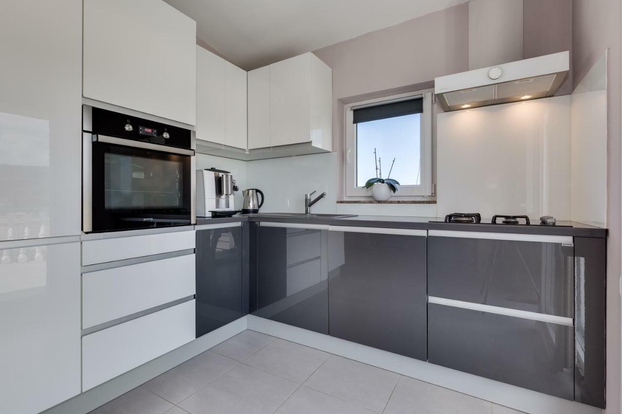 Modern And Spacious Apartment Bibinje Exteriör bild