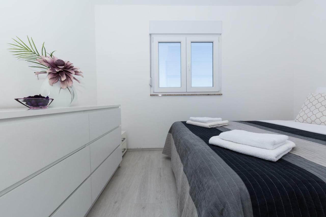 Modern And Spacious Apartment Bibinje Exteriör bild