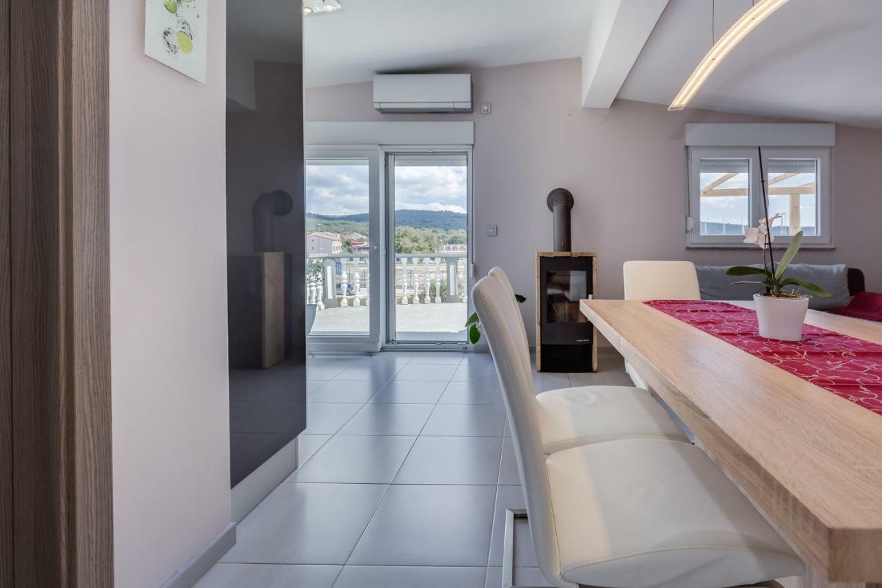 Modern And Spacious Apartment Bibinje Exteriör bild